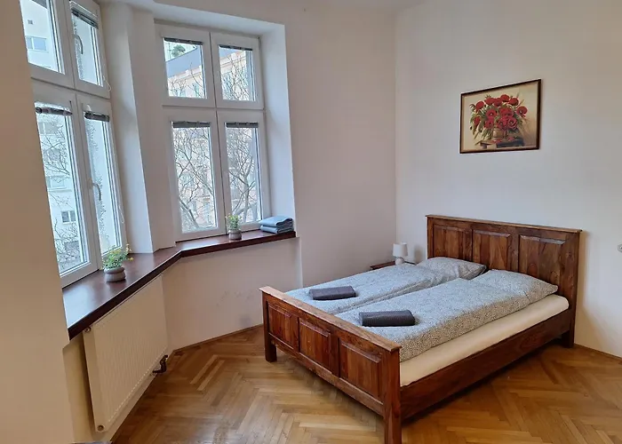 Sarlot Апартаменти