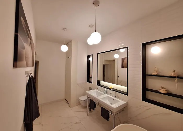 Sarlot * Братислава